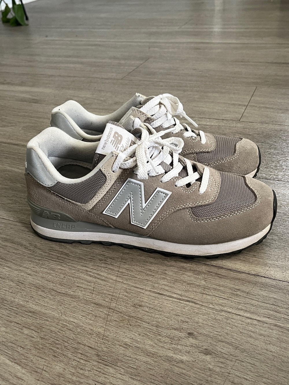 New Balance 574 Core Grey/White — Women’s 9.5